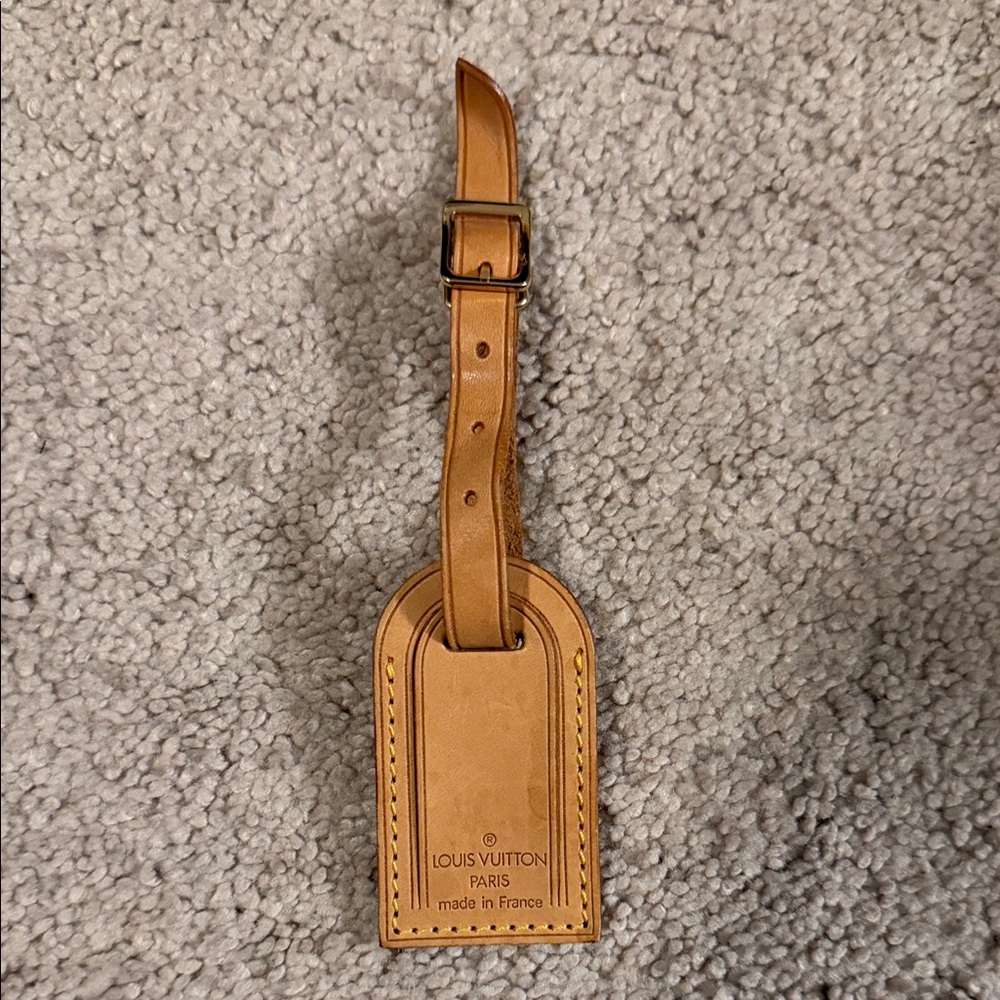 Louis Vuitton Brown Leather Luggage Tag